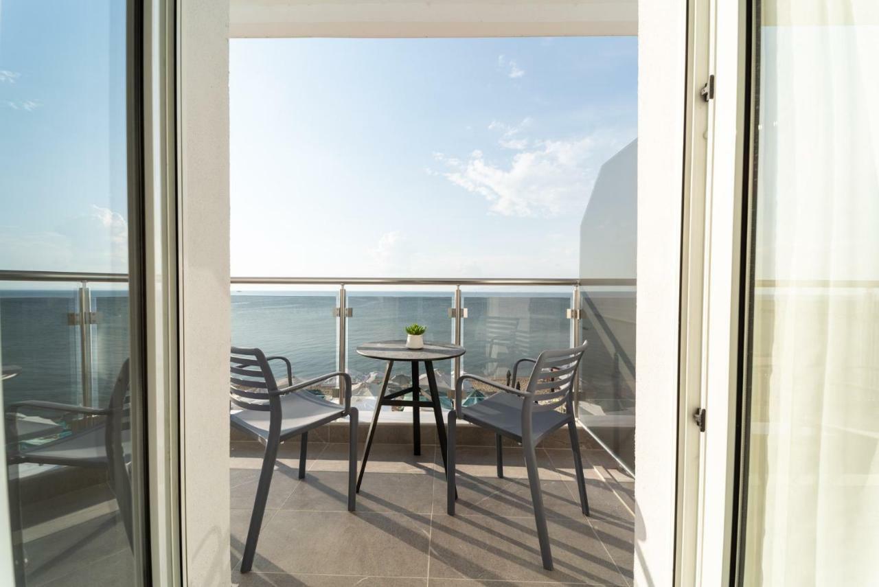Ferienwohnung Atlantis "Pleasure By The Sea" Peraía Exterior foto